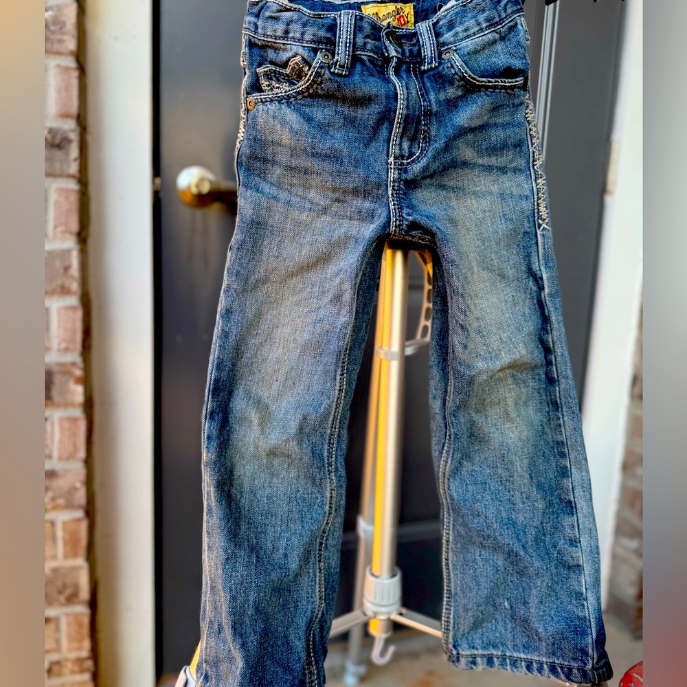 Boys Wrangler 20x Size 6 Jeans
